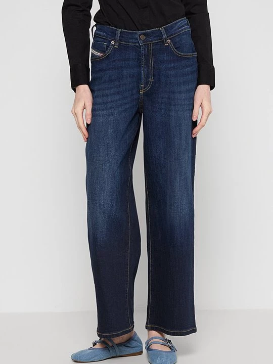 Foto van product Straight leg jeans Diesel blauw