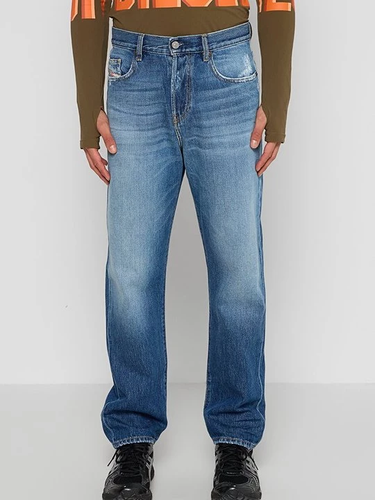 Foto van product Straight leg jeans Diesel blauw