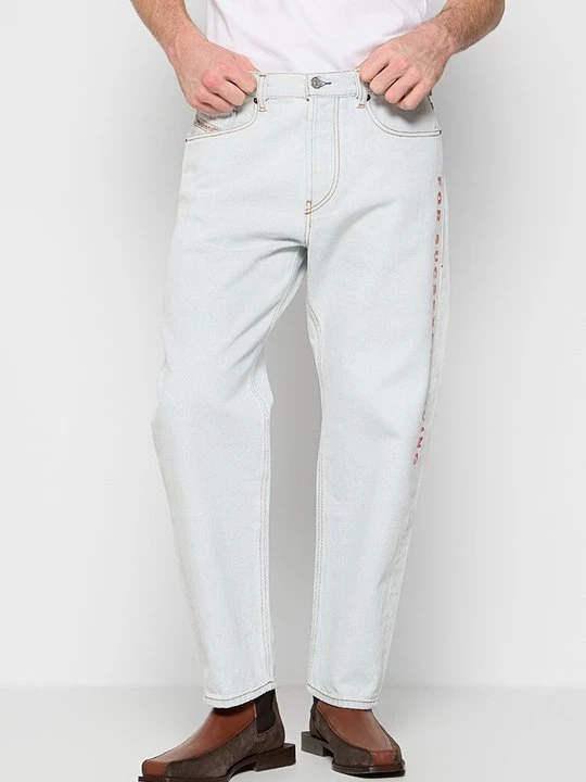 Foto van product Straight leg jeans Diesel lichtblauw