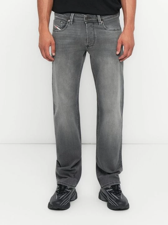 Foto van product Straight leg jeans Diesel rood