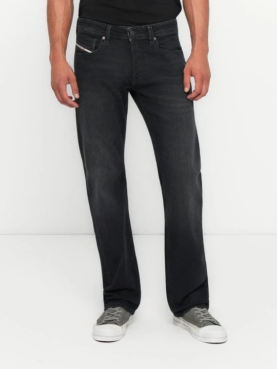 Foto van product Straight leg jeans Diesel rood