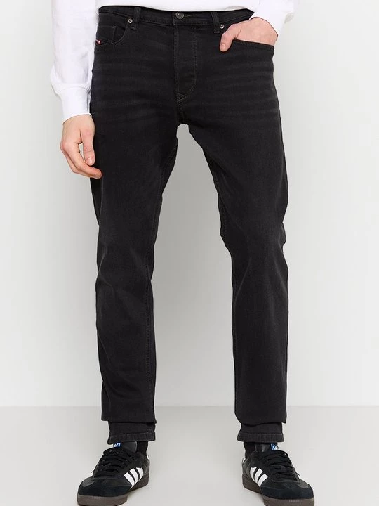 Foto van product Straight leg jeans Diesel zwart