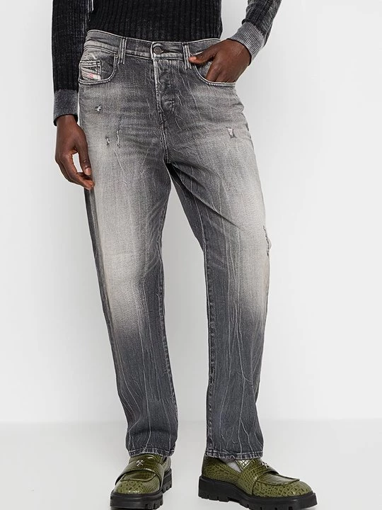 Foto van product Straight leg jeans Diesel zwart