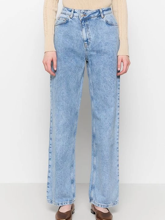 Foto van product Straight leg jeans NA-KD blauw