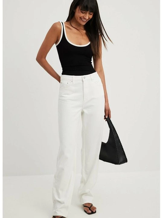 Foto van product Straight leg jeans NA-KD wit