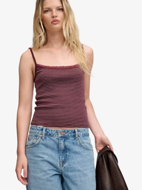Foto van product Superdry & Co Top 'Athletic Essential' bloedrood / wit