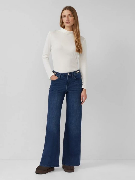 Foto van product Suri jeans / normale pasvorm / halfhoog / wijde pijpen / juwelendetail s.Oliver blauw