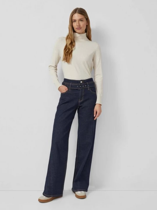 Foto van product Suri jeans / normale pasvorm / hoog model / wijde pijp / naaddetail s.Oliver blauw