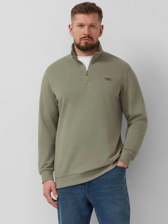 Foto van product Sweater met troyerkraag en logopatch s.Oliver olijfgroen