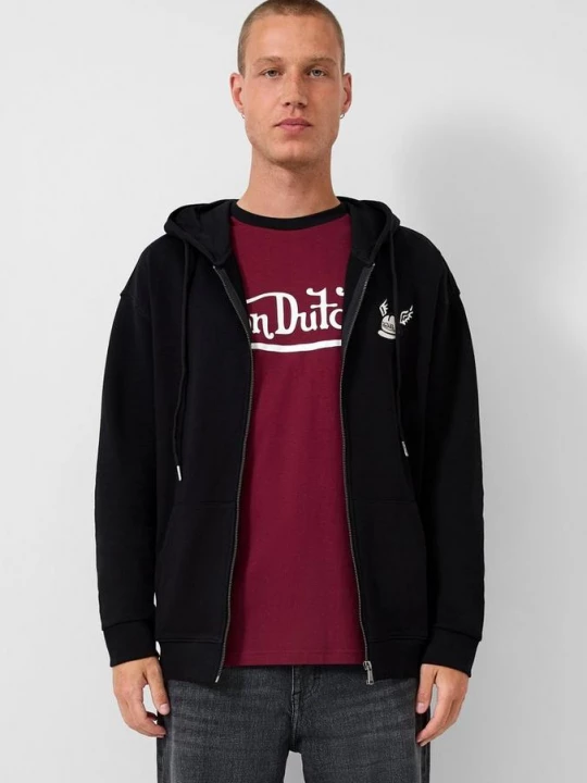 Foto van product Sweatjack met borduursel en patch | QS x Von Dutch zwart