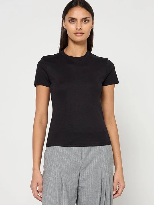 Foto van product T-shirt basic Calvin Klein zwart