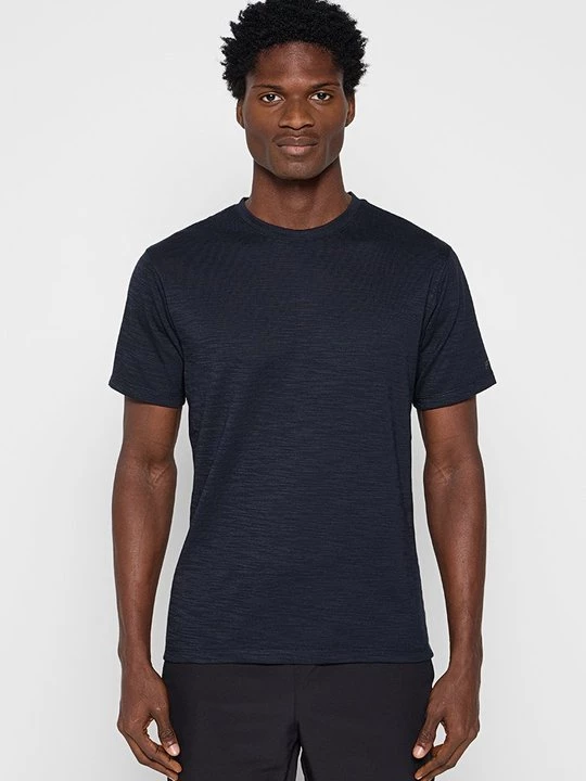 Foto van product T-shirt basic Fabletics zwart