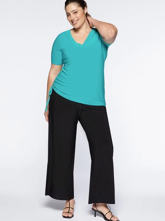 Foto van product T-shirt basic Fiorella Rubino lichtgroen