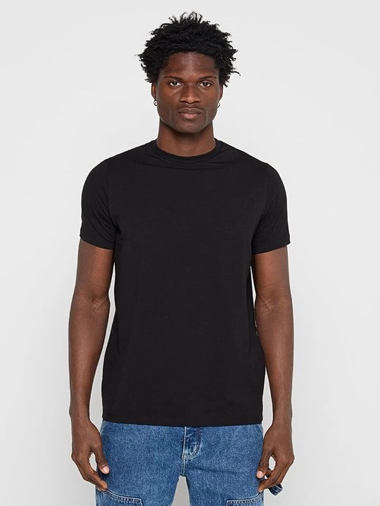 Foto van product T-shirt basic KARL LAGERFELD zwart