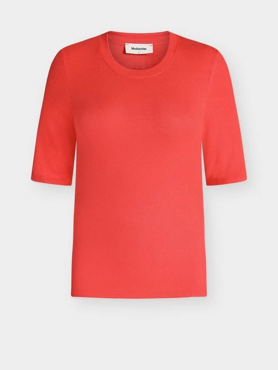 Foto van product T-shirt basic Modström lichtrood