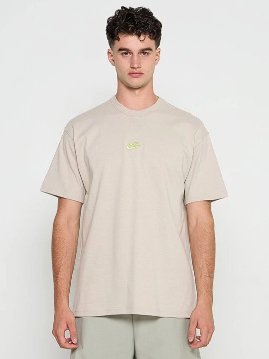 Foto van product T-shirt basic Nike beżowy