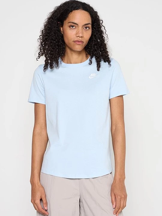 Foto van product T-shirt basic Nike blauw