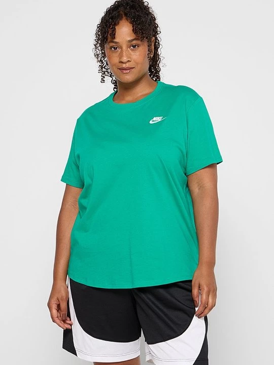 Foto van product T-shirt basic Nike groen