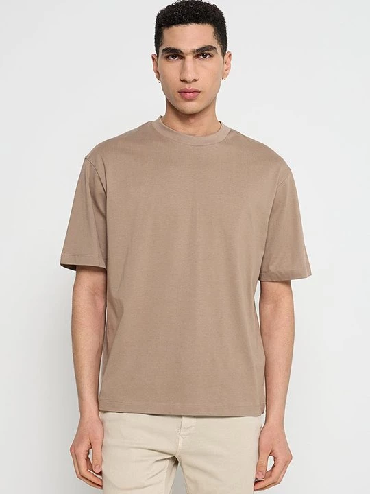 Foto van product T-shirt basic Selected beżowy