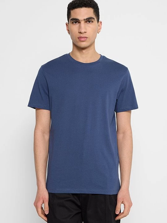 Foto van product T-shirt basic Selected blauw