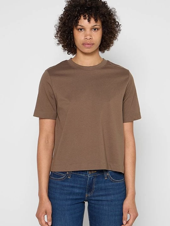 Foto van product T-shirt basic Selected bruin