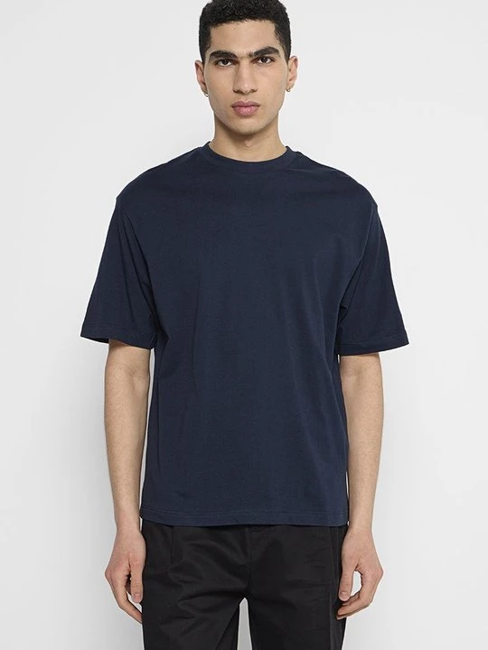 Foto van product T-shirt basic Selected donkerblauw