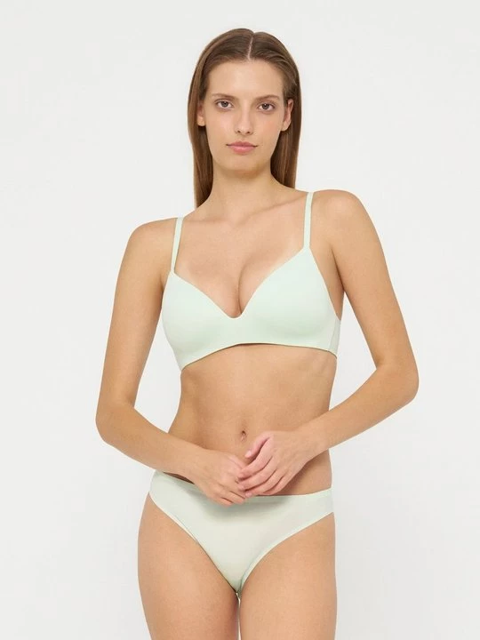 Foto van product T-shirt BH Calvin Klein lichtgroen