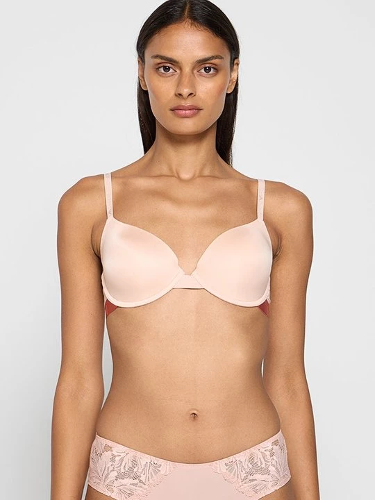 Foto van product T-shirt BH Emporio Armani nude