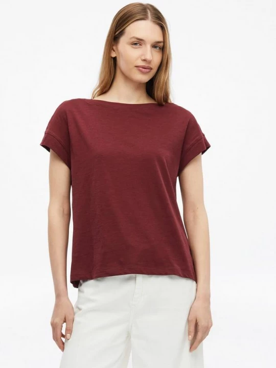 Foto van product T-shirt in vlamgarenstructuur met boothals s.Oliver rood