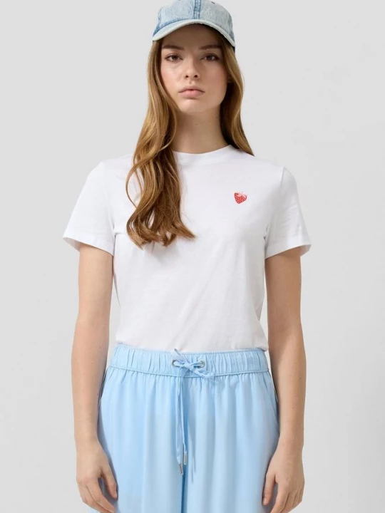 Foto van product T-shirt met borduursel QS wit