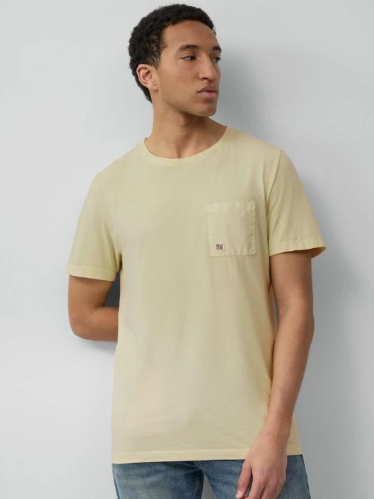 Foto van product T-shirt met borstzak en garment dye s.Oliver geel