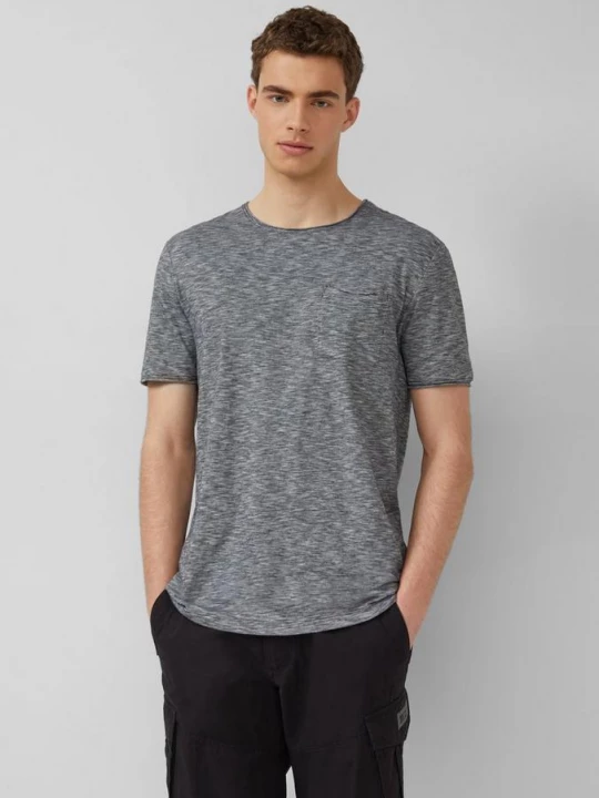Foto van product T-shirt met borstzak en rolzoom s.Oliver blauw