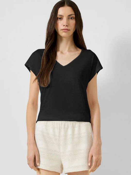 Foto van product T-shirt met kanten detail QS zwart