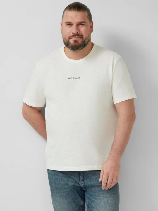 Foto van product T-shirt met moderne pasvorm en voor- en achterprints s.Oliver crème