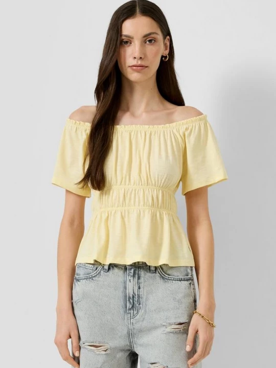 Foto van product T-shirt met off-shoulder halslijn QS geel