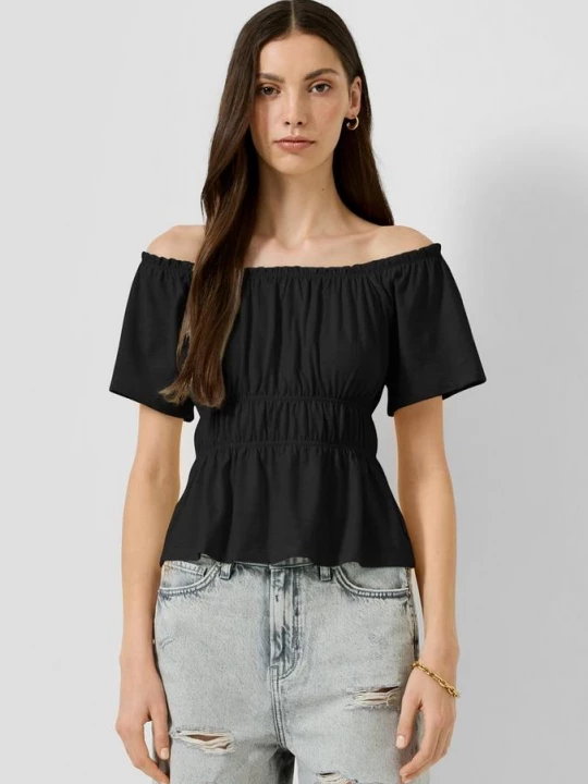 Foto van product T-shirt met off-shoulder halslijn QS zwart