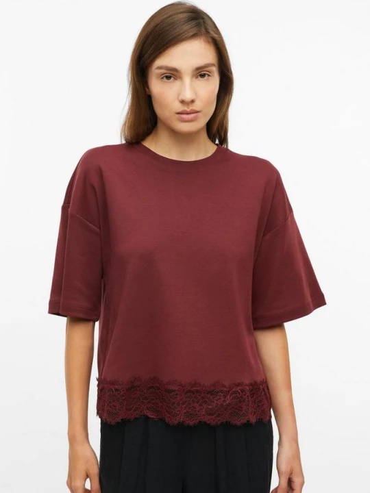 Foto van product T-shirt met oversized mouwen en kanten rand s.Oliver rood
