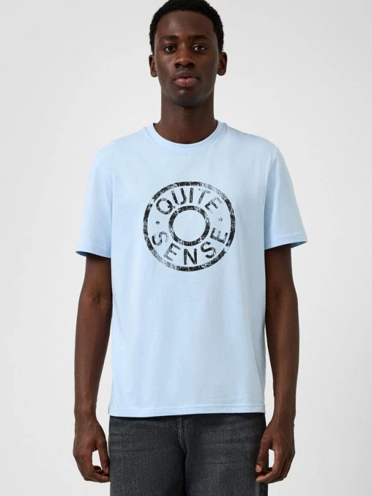 Foto van product T-shirt met print op voorzijde QS blauw