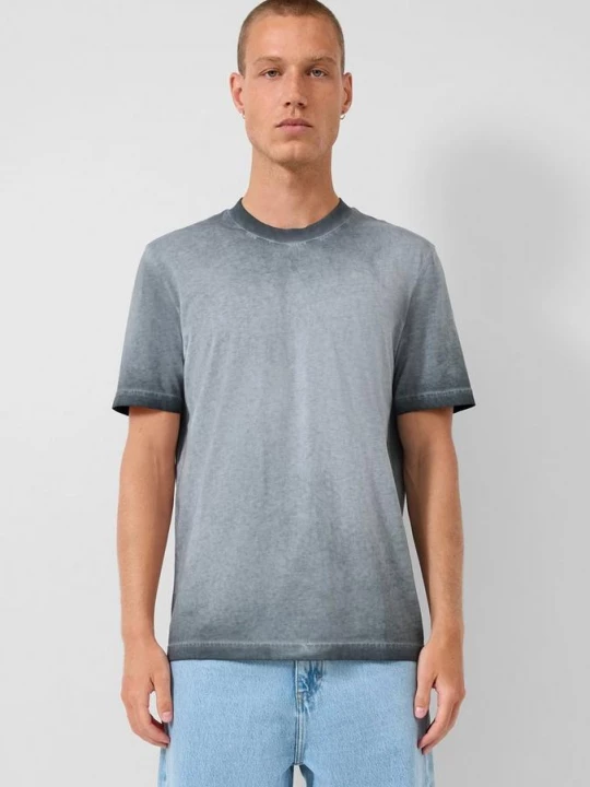 Foto van product T-shirt met ronde hals en gewassen effect in een relaxte pasvorm QS grijs