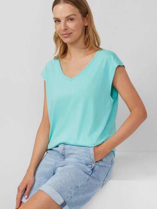 Foto van product T-shirt met wijde hals, uitsnijding en strik s.Oliver