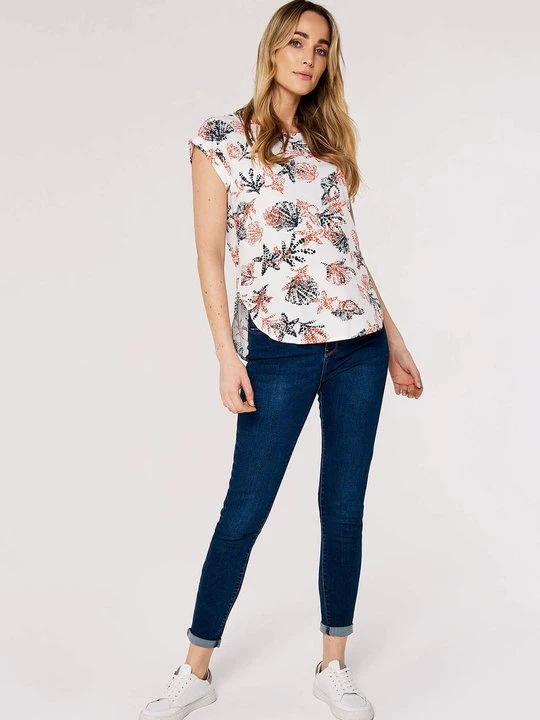Foto van product T-shirt print Apricot wit