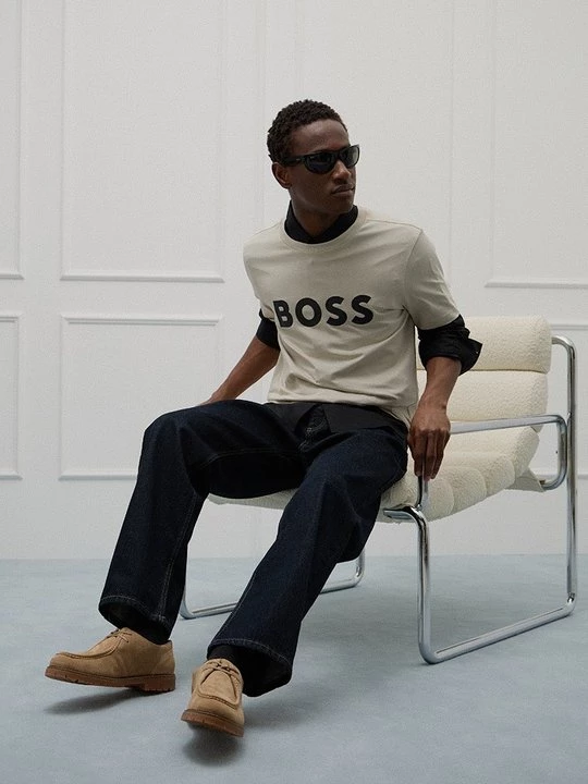 Foto van product T-shirt print Boss beżowy