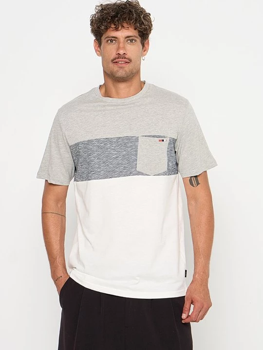 Foto van product T-shirt print INDICODE wit