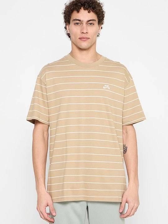 Foto van product T-shirt print Nike beżowy