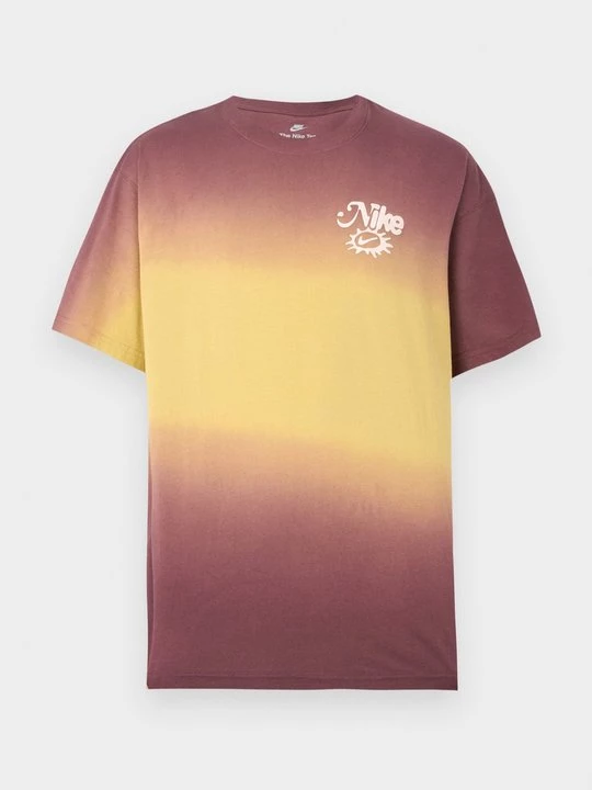 Foto van product T-shirt print Nike bruin