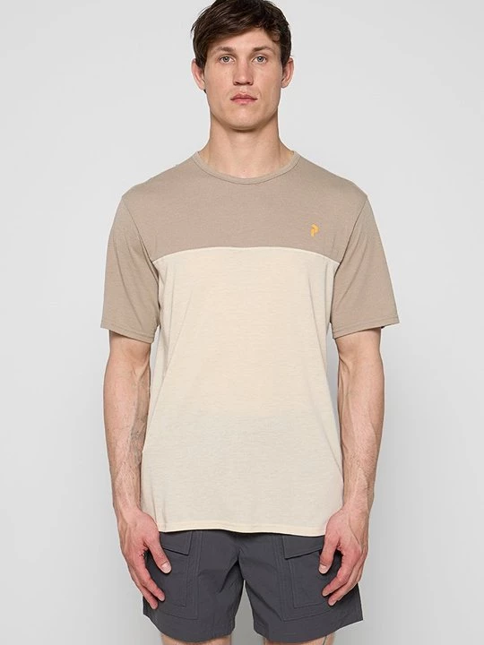 Foto van product T-shirt print Peak Performance beżowy