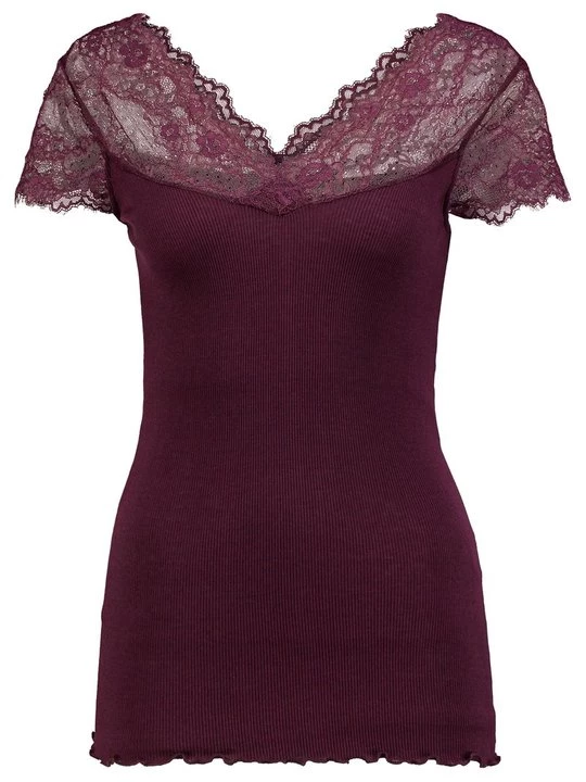 Foto van product T-shirt print Rosemunde bordeauxrood