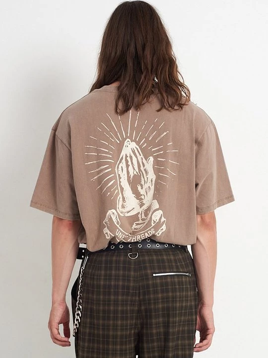 Foto van product T-shirt print The Ragged Priest bruin