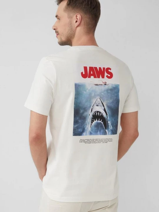 Foto van product T-shirt van heavy jersey met Jaws© UCS LLC-artwork s.Oliver wit
