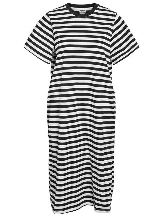 Foto van product T-shirtjurk Noisy May zwart